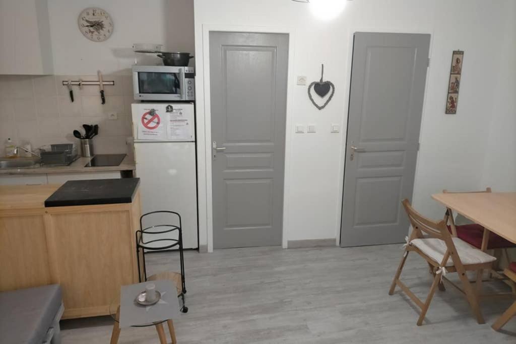 Le Mistral Location Apartment La Ciotat Exterior photo